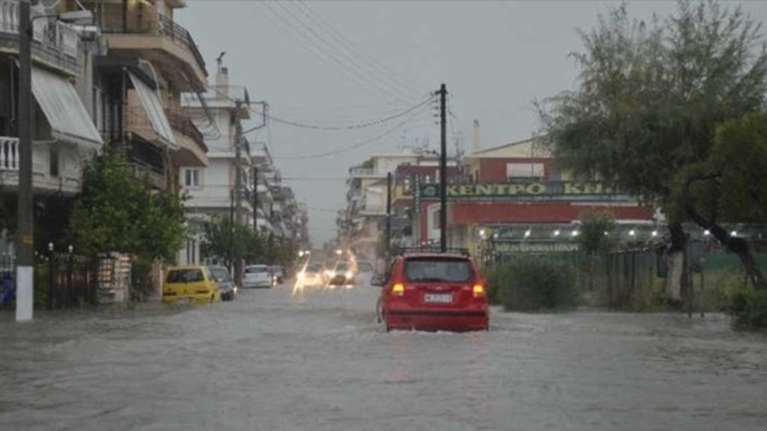 &quot;Βούλιαξε&quot; η Δ.Ελλάδα από την κακοκαιρία - Ζημιές στο Μεσολόγγι