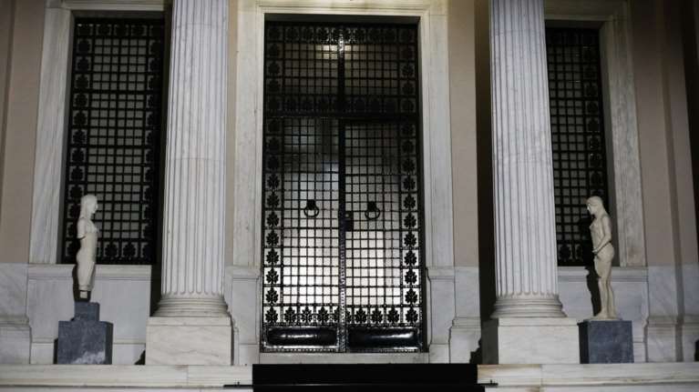 Εκτός από τον ανασχηματισμό συζητούν και για πρόωρες εκλογές