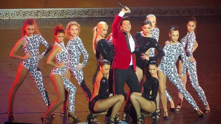 Ο Ρουβάς αποθεώθηκε στο Κρεμλίνο: Τραγούδησε ρωσικά και χόρεψε συρτάκι