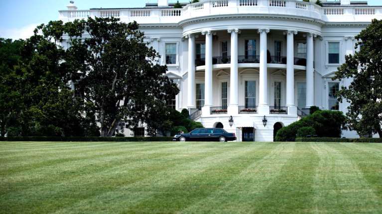 Επίσημο: Στις 15 Νοεμβρίου στην Αθήνα ο Ομπάμα, το ανακοίνωσε ο Λ.Οίκος