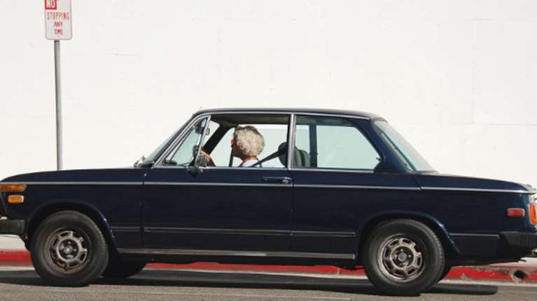 Τι αλλάζει με το δίπλωμα οδήγησης των ηλικιωμένων