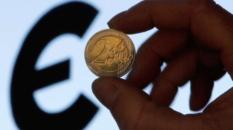 Νέα μείωση στο εισόδημα των ελληνικών νοικοκυριών το 2016