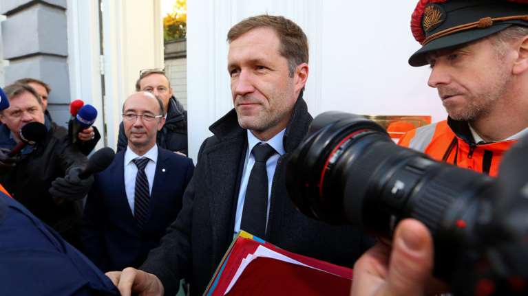 Υστατη προσπάθεια να μεταπεισθούν οι Βαλόνοι για την CETA