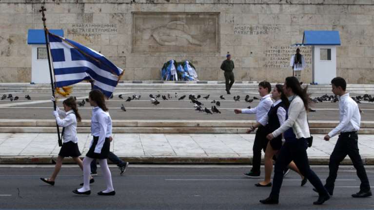 Ποιοι δρόμοι θα κλείσουν για τις παρελάσεις σε Αθήνα-Πειραιά