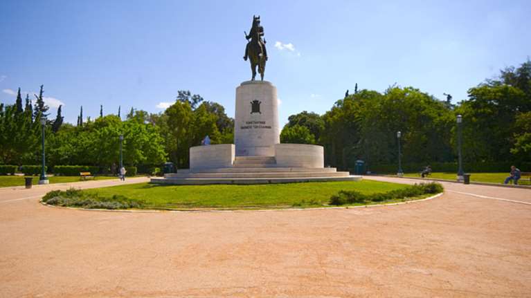 Πυροβόλησε σκυλάκι στο Πεδίον του Αρεως