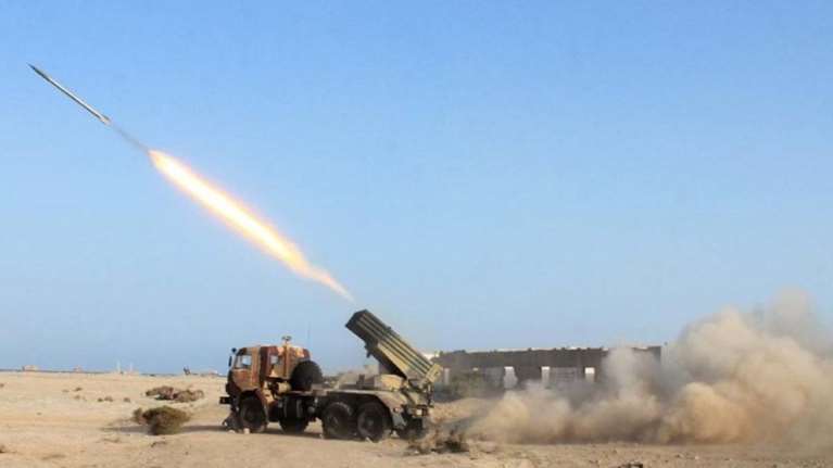 Οι Χούτι εκτόξευσαν πύραυλο προς την ιερότερη πόλη του Ισλάμ