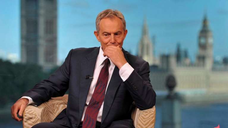 Νέο δημοψήφισμα για να αποφευχθεί το Brexit θέλει ο Μπλερ