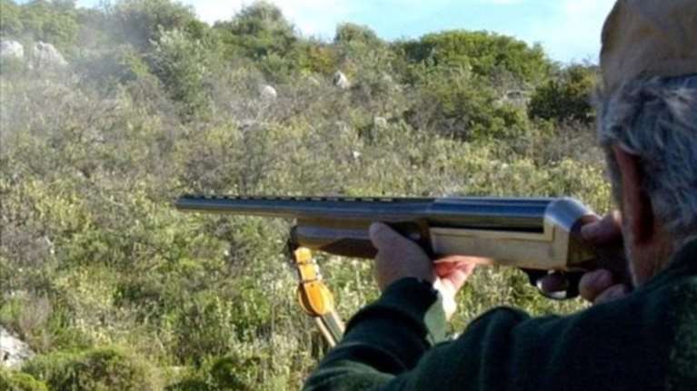 Πέρασε φίλο του για αγριογούρουνο &amp; τον τραυμάτισε θανάσιμα