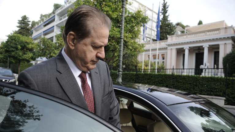 Νέο αδιέξοδο στη Βουλή, προς απόσυρση ο Πολύδωρας