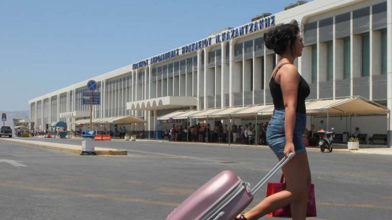 Υπάλληλος του αεροδρομίου Ηρακλείου σε κύκλωμα διακίνησης