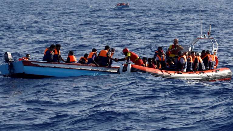 Επιχείρηση διάσωσης προσφύγων στα Κύθηρα, 122 νέες αφίξεις σε Λέσβο - Σάμο