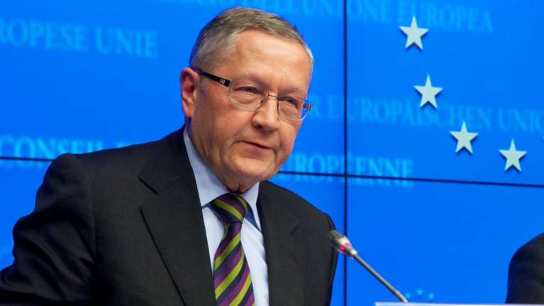 Ρέγκλινγκ: Η Ελλάδα μπορεί να βγει στις αγορές το 2017