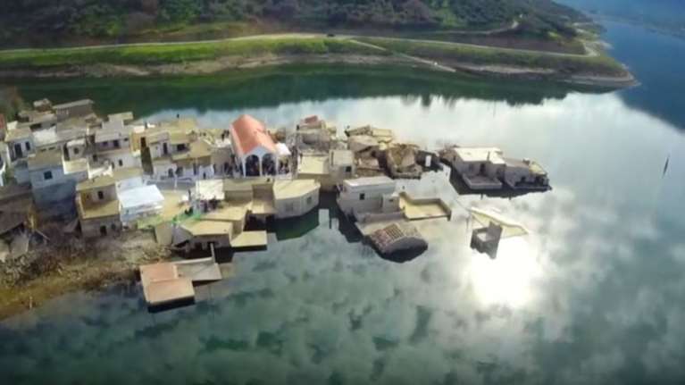 Το χωριό της Κρήτης που «αρνείται» να βουλιάξει