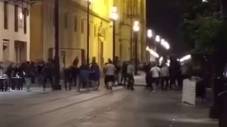 Έσπασαν το κέντρο της Σεβίλλης οι οπαδοί της Ντιναμό Ζάγκρεμπ