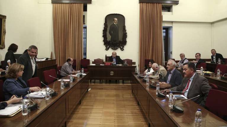 Το μεσημέρι της Δευτέρας στις 15:00 η νέα διάσκεψη για το ΕΣΡ