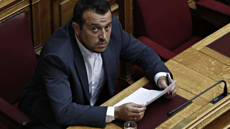 Με νέα ρύθμιση η κυβέρνηση διορθώνει εκ νέου το νόμο Παππά