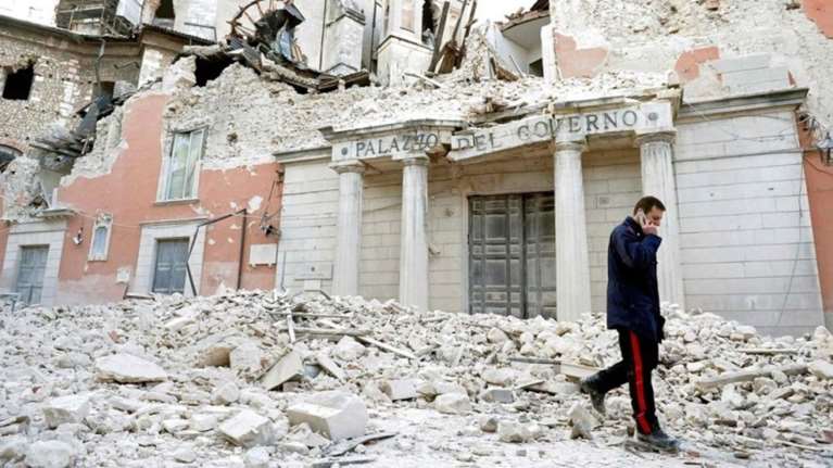 Ένας νέος σεισμός χτύπησε τις ίδιες περιοχές στην Ιταλία