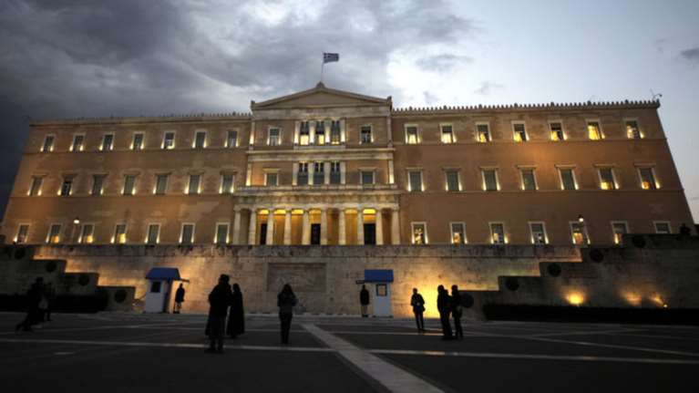 Bild: Η ελληνική βόμβα χτυπάει-Πάμε για τέταρτο μνημόνιο