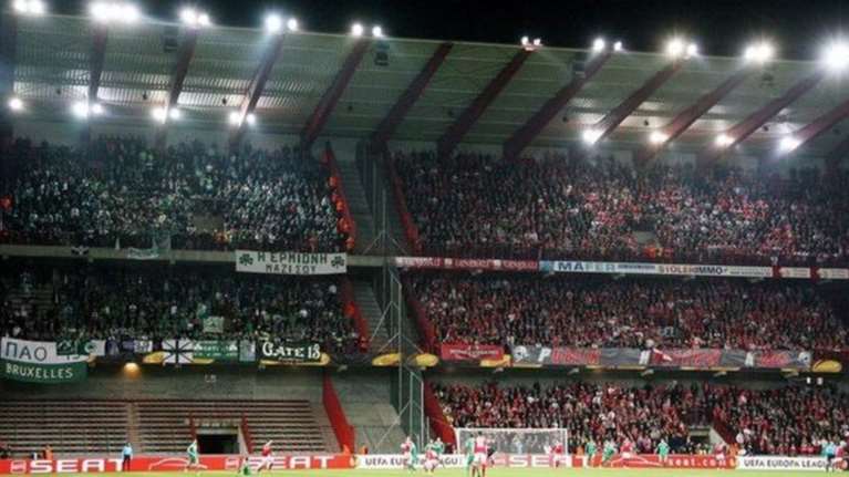 Οι φίλαθλοι της Λιέγης διαμαρτύρονται για βία της αστυνομίας