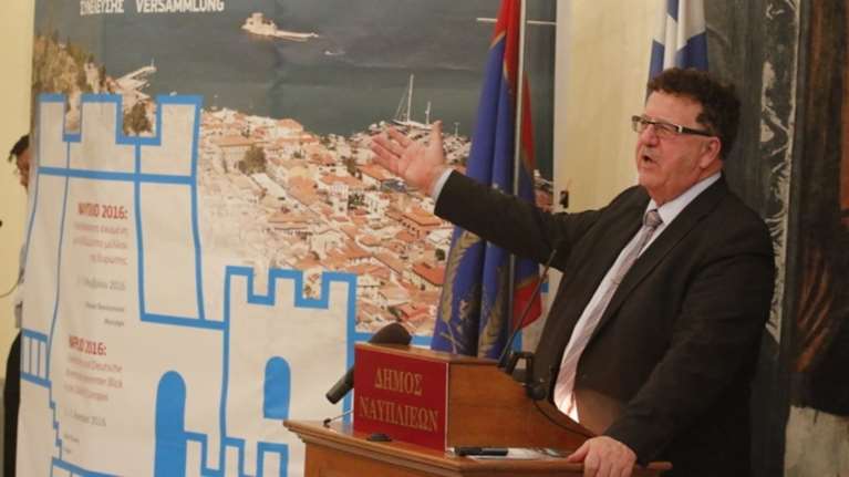 Βαρυσήμαντα μηνύματα Μέρκελ και Φούχτελ από το Ναύπλιο