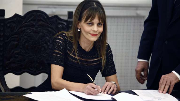 H νέα υπουργός Εργασίας Έφη Αχτσιόγλου έκλεισε το Twitter της
