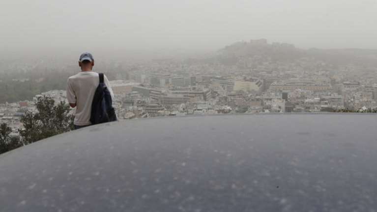 Αλλάζει ο καιρός. Βροχές, καταιγίδες και αφρικανική σκόνη