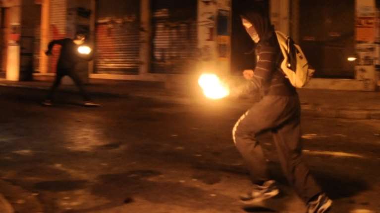 Οι αντιεξουσιαστές για τις επιθέσεις σε διακινητές