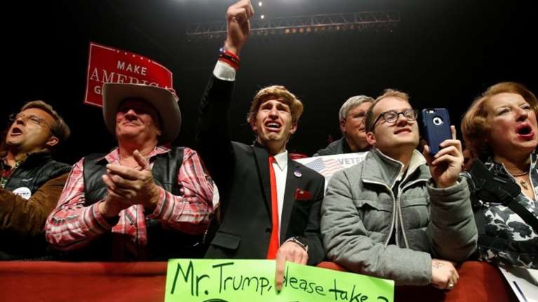 Ipsos-Reuters: 90% oι πιθανότητες νίκης της Κλίντον