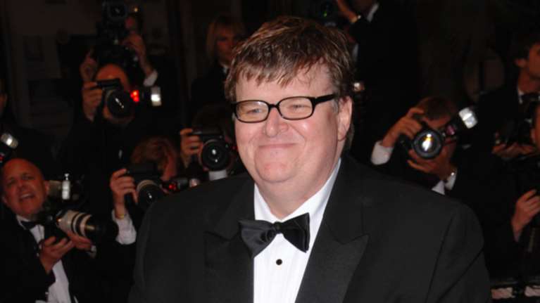 Μ.Μούρ προς τους αμερικανούς: Φωνάξτε ότι ψηφίσαμε Χίλαρι