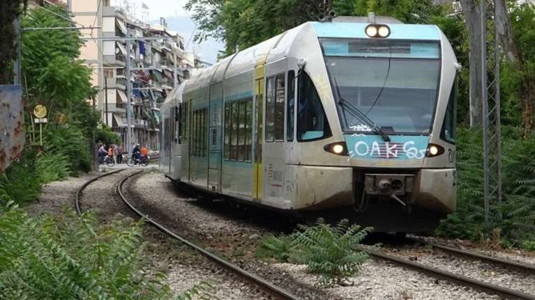 Έπεσε νεκρός Αλγερινός μετανάστης όταν ανέβηκε σε βαγόνι