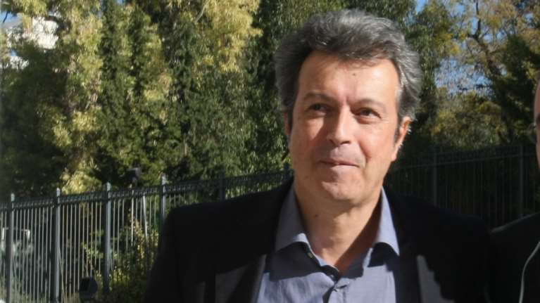 Ο Τατσόπουλος ζητεί συγγνώμη για...τη μισή Αθήνα- VIDEO