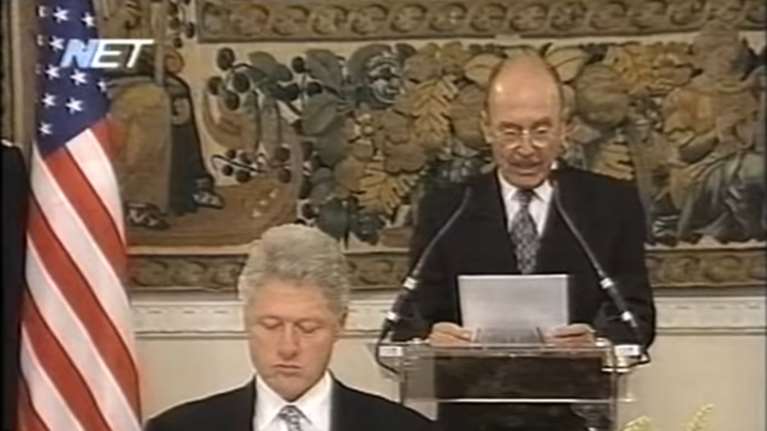 Η ιστορική ομιλία του Στεφανόπουλου όταν ήρθε ο Κλιντον στην Αθήνα το 1999