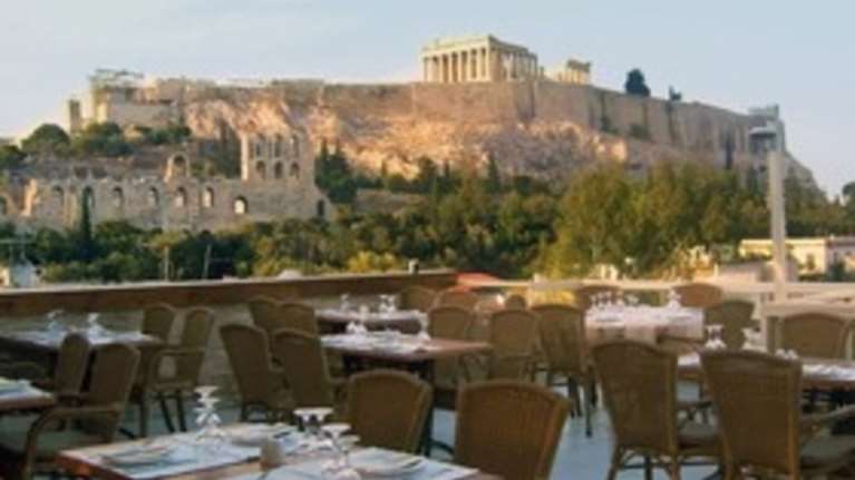 Αυτό είναι το εστιατόριο που έκανε άνω- κάτω το ΠΑΣΟΚ