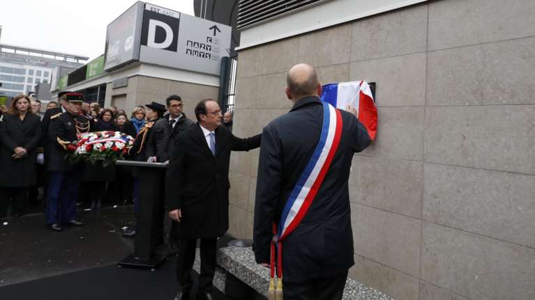 Παρίσι: Ημέρα μνήμης για τα θύματα της τρομοκρατίας