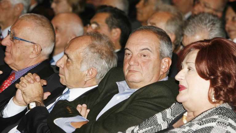 Ποιοι προέτρεψαν τον Καραμανλή να επανέλθει ενεργά στη σκηνή φωτό