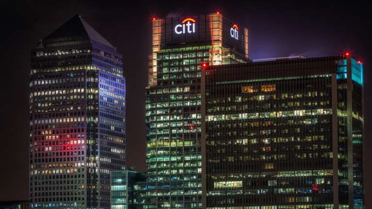 Brexodus: Η Citi μεταφέρει 900 θέσεις εργασίας από το Λονδίνο στο Δουβλίνο