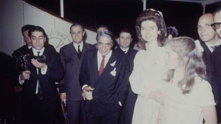 Οι εξωφρενικές προετοιμασίες στον Σκορπιό λίγο πριν τον γάμο Ωνάση-Κένεντι