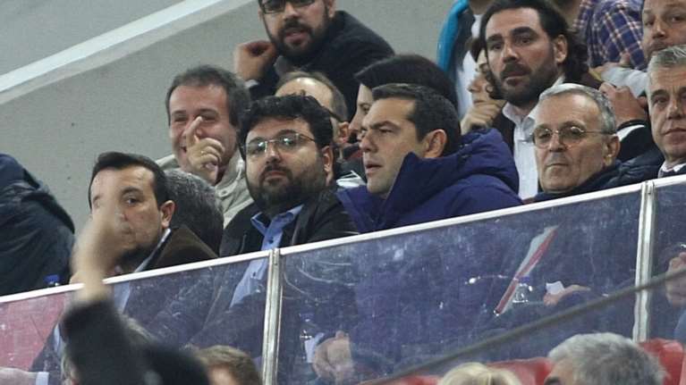 Υφυπ. Αθλητισμού: Ανθρωπόμορφα φασιστοειδή όσοι σήκωσαν το πανό στο γήπεδο