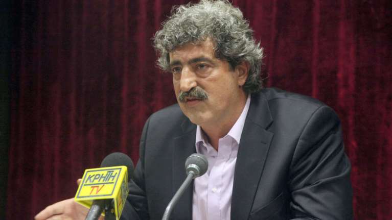 Νέο παραλήρημα Πολάκη: Κρεμαστείτε από τις γραβάτες σας