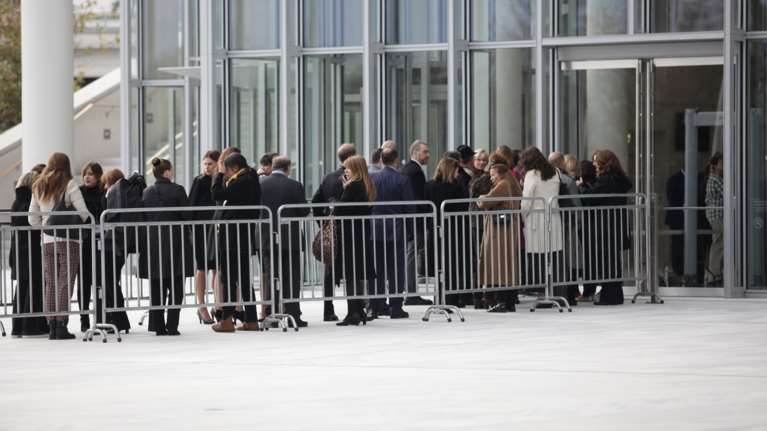 Ουρές στο Ιδρυμα Νιάρχος για την ομιλία του Ομπάμα [φωτό]