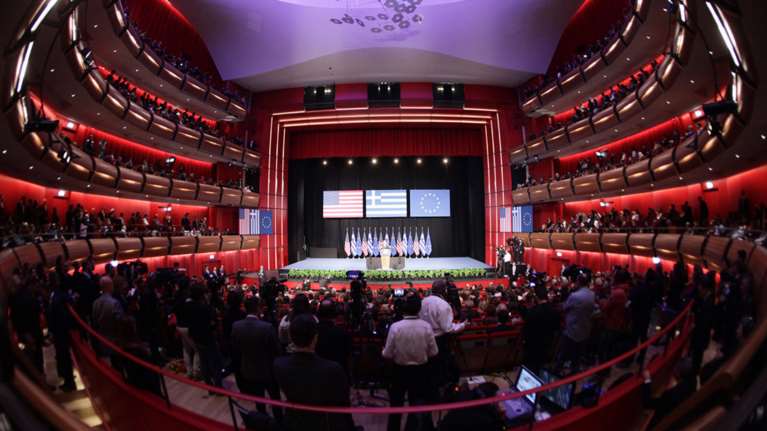 Ποιοι βρέθηκαν στη νέα Λυρική Σκηνή για την ομιλία Ομπάμα -φωτό-