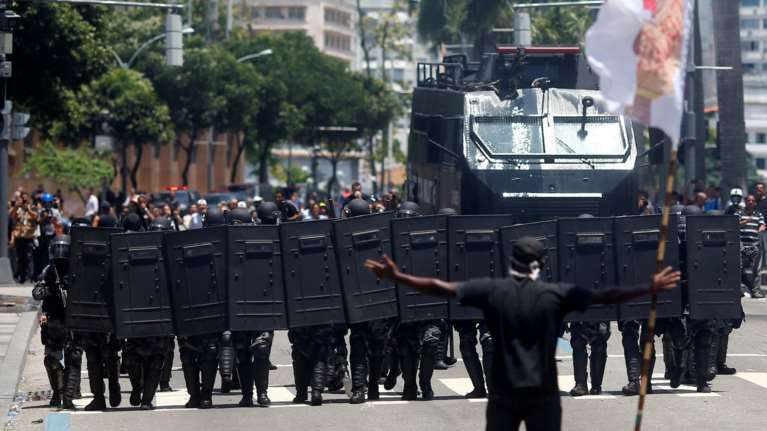 Διαδηλωτές προσπάθησαν να καταλάβουν τη Βουλή της Βραζιλίας