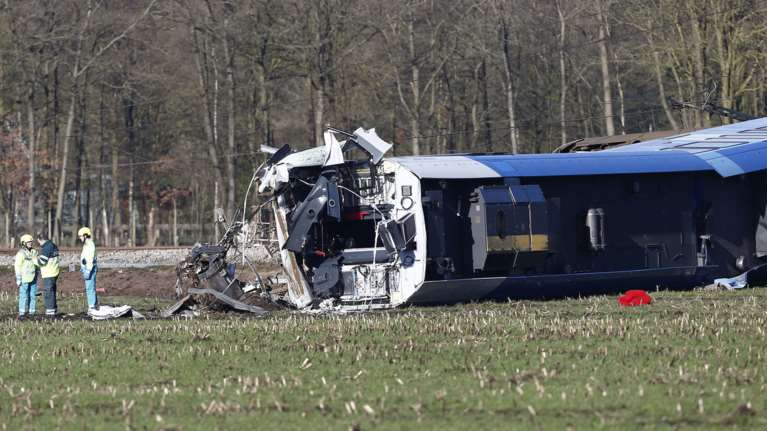 Eκτροχιασμός τρένου στην Ολλανδία-πολλοί τραυματίες