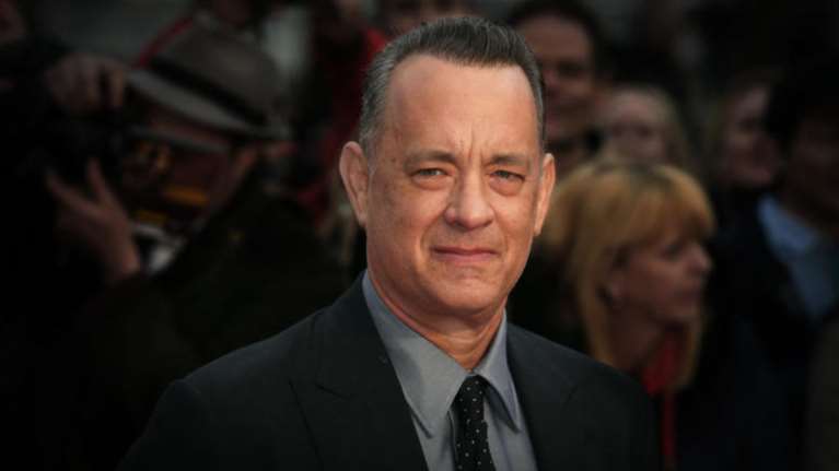 O Τομ Χανκς χορεύει χασαποσέρβικο & φωνάζει «Είναι ωραίο να είσαι Έλληνας»