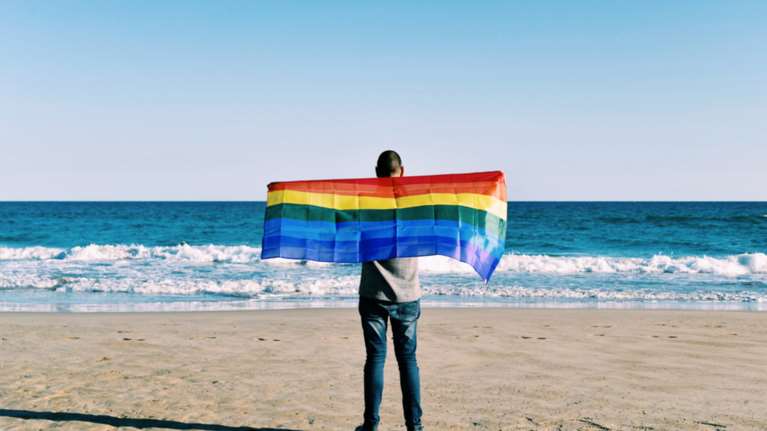 Εκανε μήνυση στο παιδί της επειδή θέλει να αλλάξει φύλο χωρίς την άδειά της