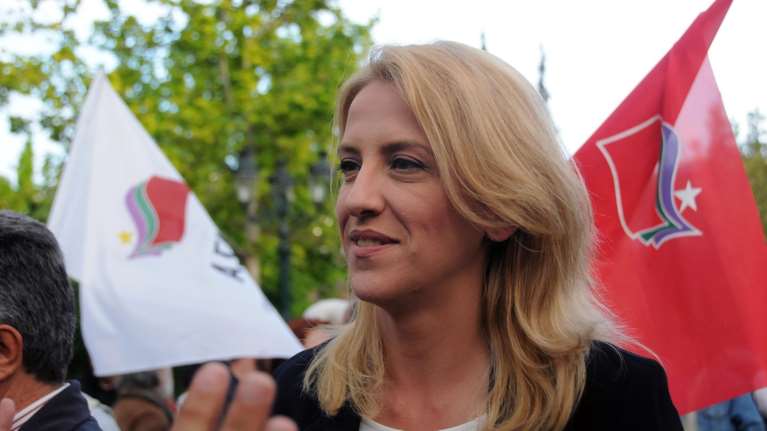 Στην Περιφέρεια ο λογαριασμός των 900€ για το γεύμα της Δούρου