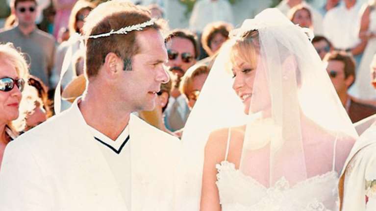 Και επίσημα χωρισμένοι Κωστόπουλος - Μπαλατσινού: Βγήκε το διαζύγιό τους