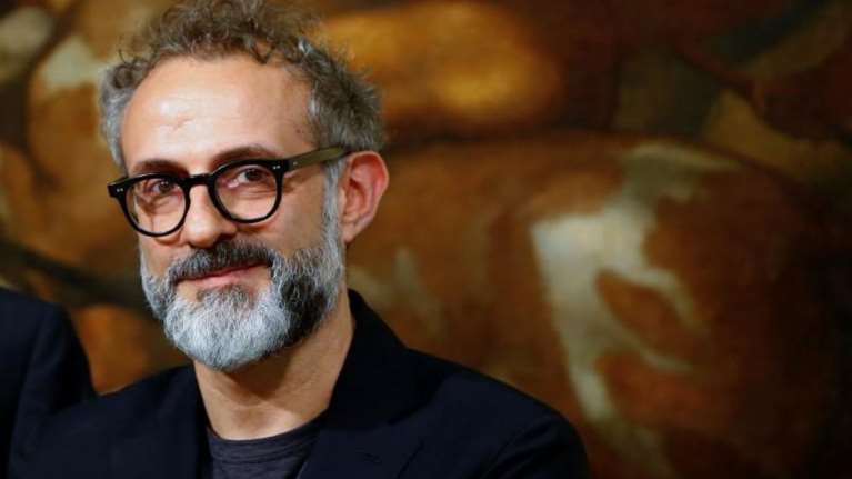 O πιο διάσημος σεφ της Ιταλίας απειλεί να φύγει από τη χώρα