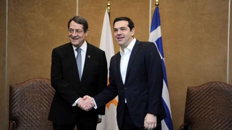 Γρίφος η στάση της Αθήνας για τις εξελίξεις στο Κυπριακό