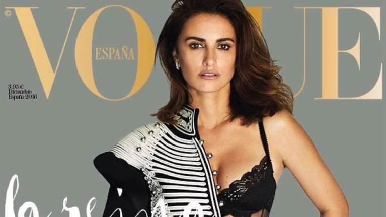 Πενέλοπε Κρουζ: Η «βασίλισσα της Ισπανίας» ποζάρει στον «βασιλιά»